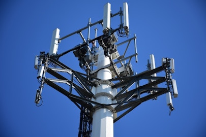 Radio communication tower
